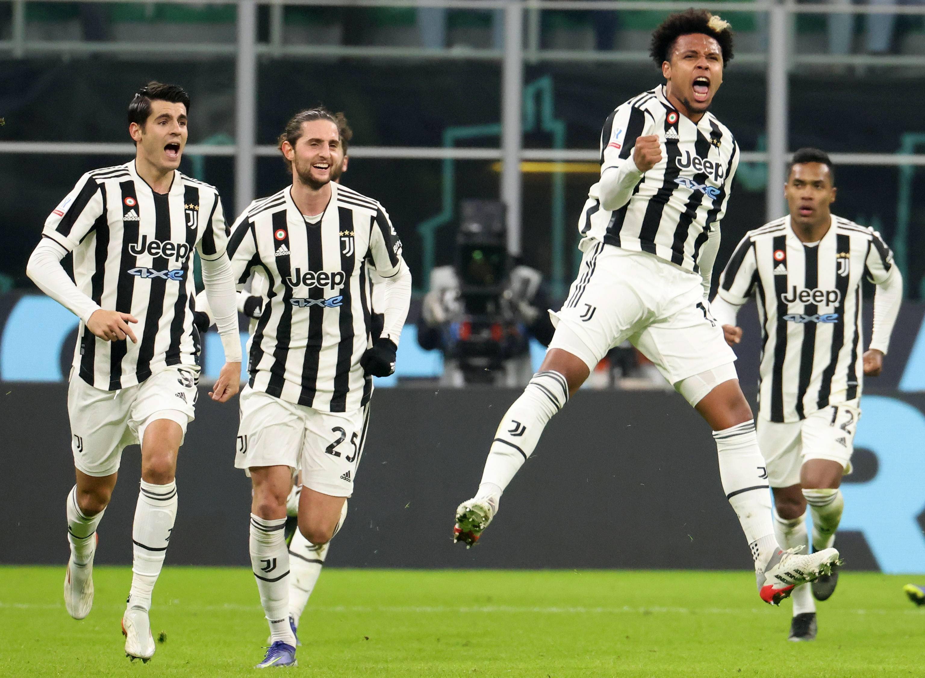 为什么三垒教练的信号系统被视为球场上最考验即时记忆力的加密通讯