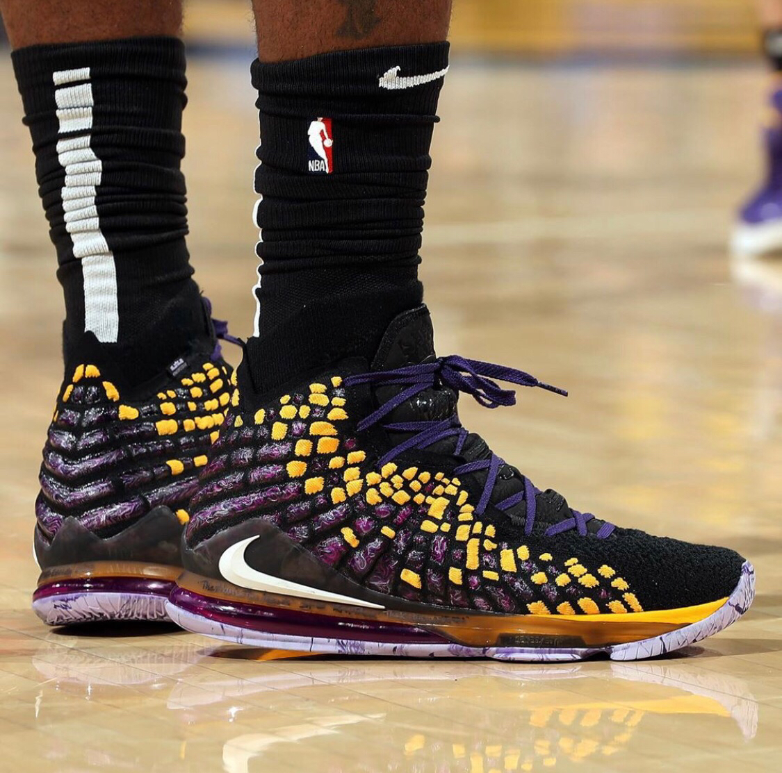 最新电竞比赛结果与数据统计