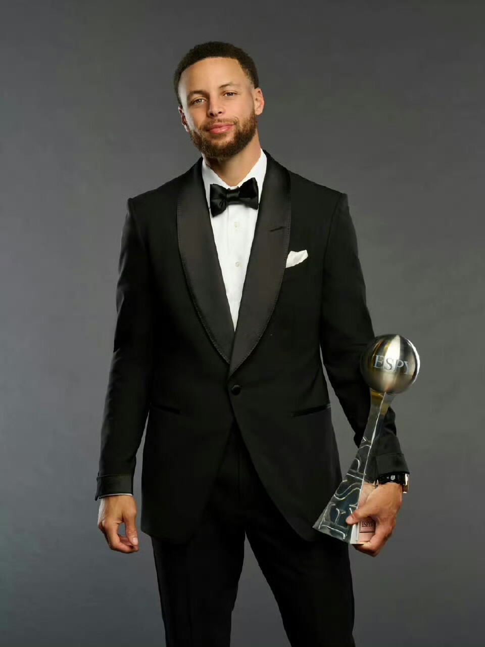 库兹马31分小波特18+10+13 雄鹿逆转凯尔特人