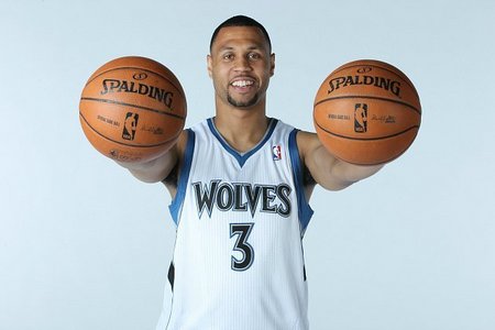 中超故人，32岁的河北队旧将卡埃比对阵皇马传射建功